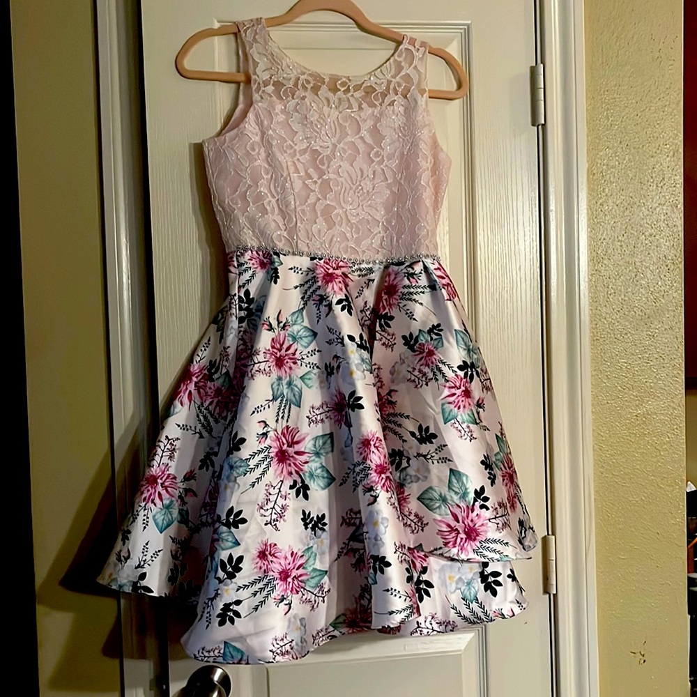 Girls Pink Floral Dress!